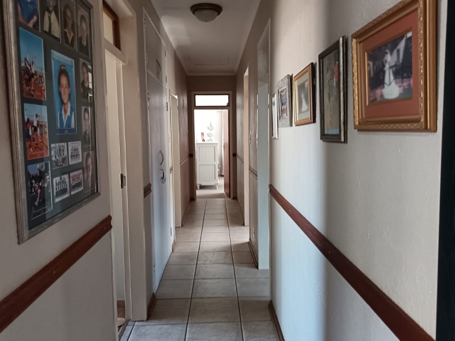 4 Bedroom Property for Sale in Carters Glen Northern Cape